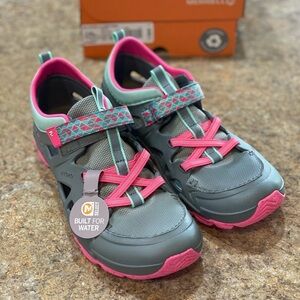 New Girls Merrell Water Shoes